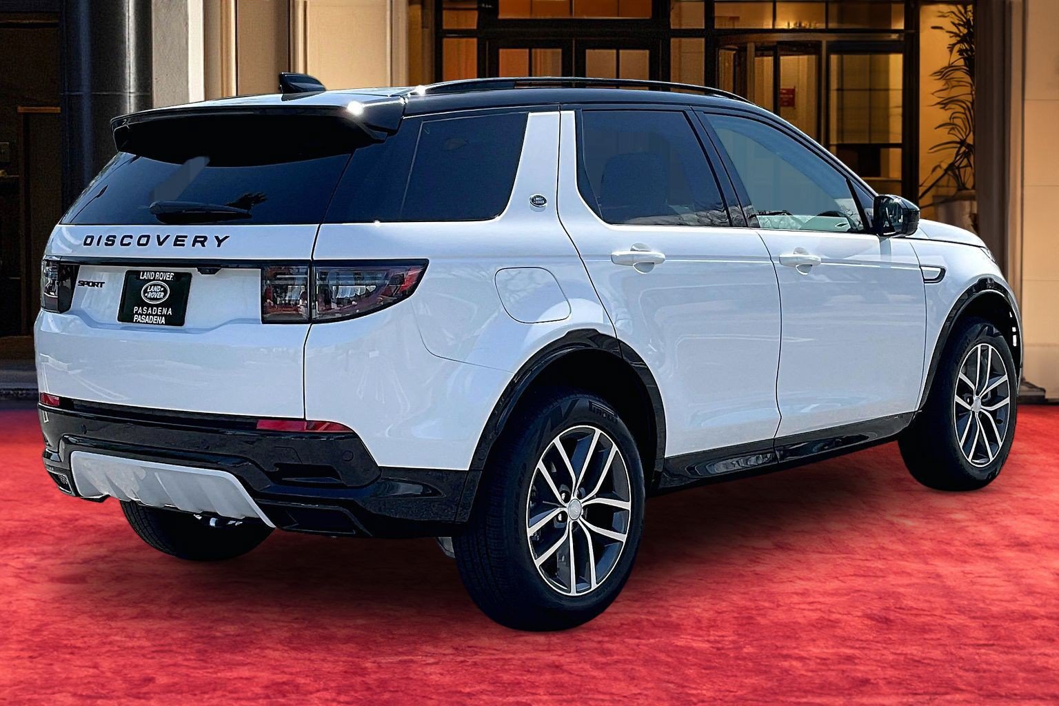 New 2026 Land Rover Discovery Sport Landmark AWD/4WD image 5