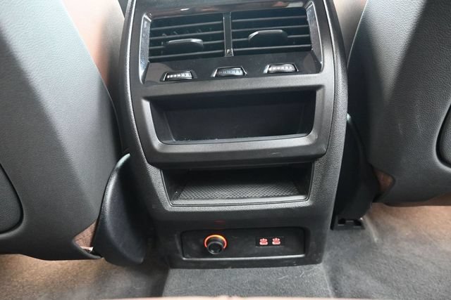 Used 2025 BMW X5 xDrive40i w/ M Sport Package AWD/4WD image 36