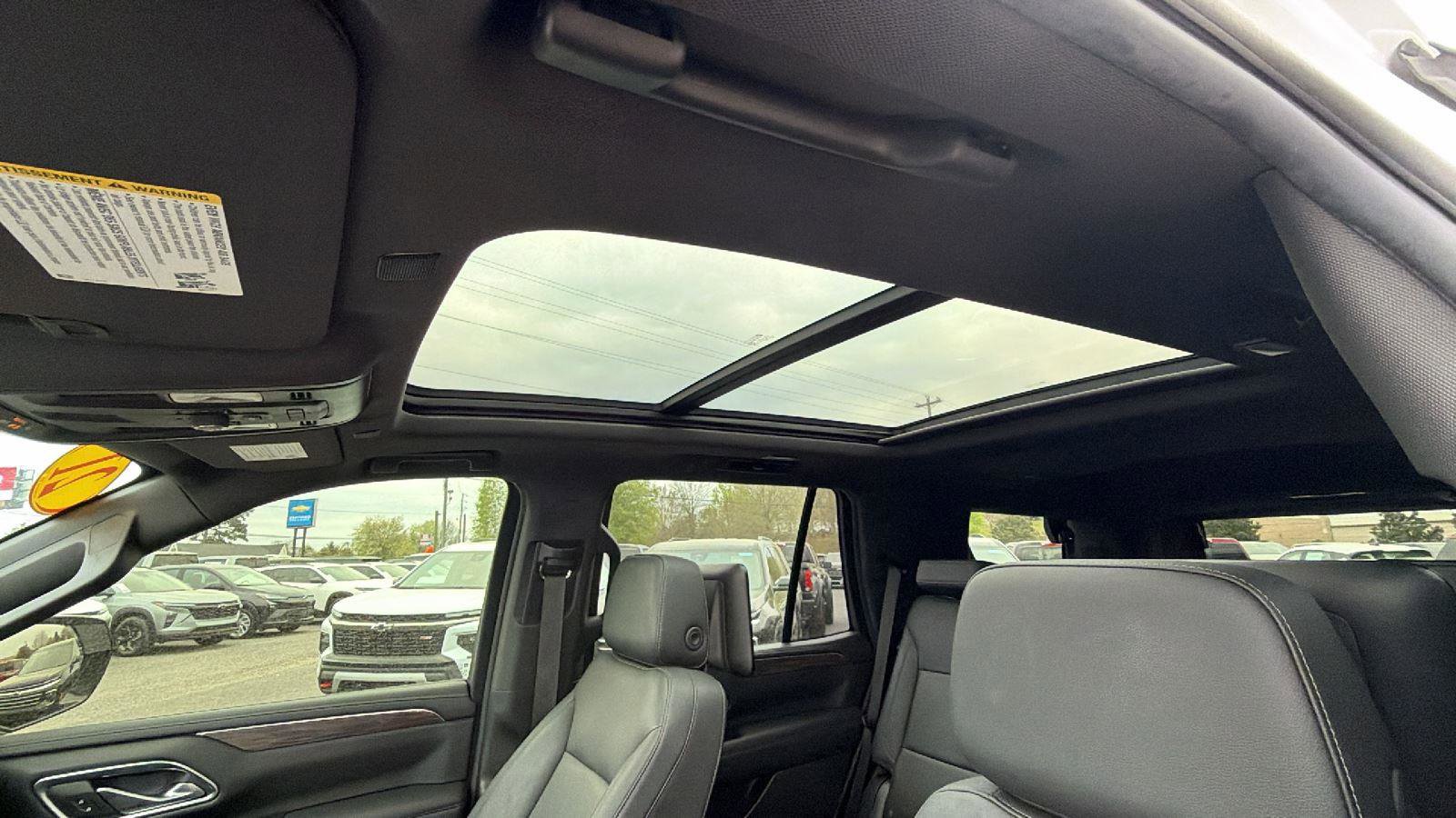 Used 2021 Chevrolet Tahoe Z71 w/ Luxury Package image 15