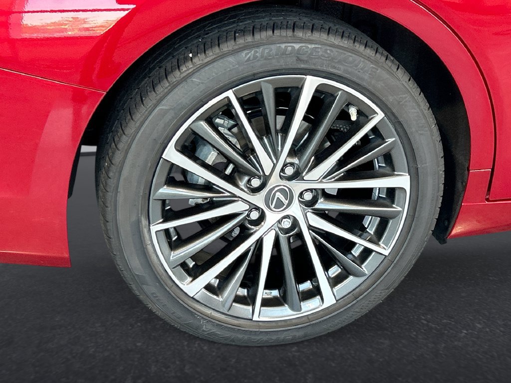 Used 2023 Lexus ES 300h w/ Premium Package FWD image 17