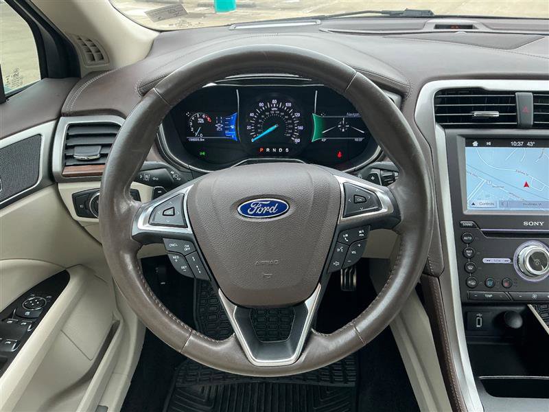Used 2017 Ford Fusion Platinum image 38