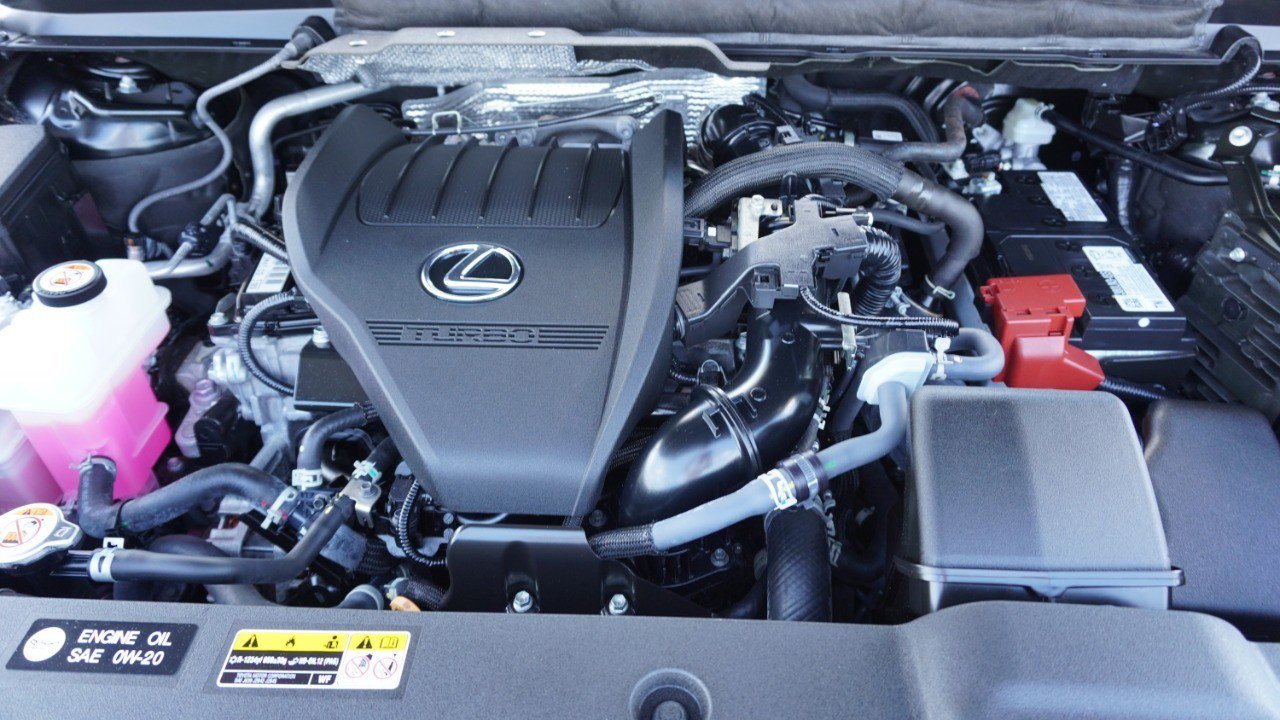 Used 2024 Lexus RX 350 Premium w/ Accessory Package (Z1) AWD/4WD image 35