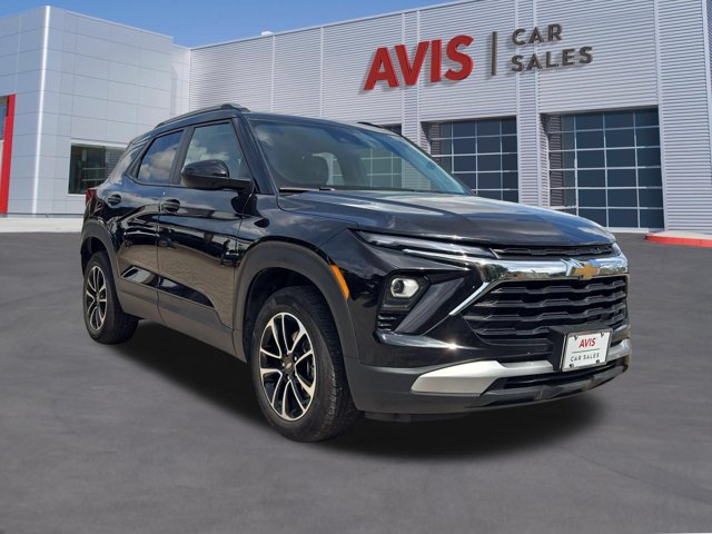 Used 2025 Chevrolet TrailBlazer LT AWD/4WD image 3