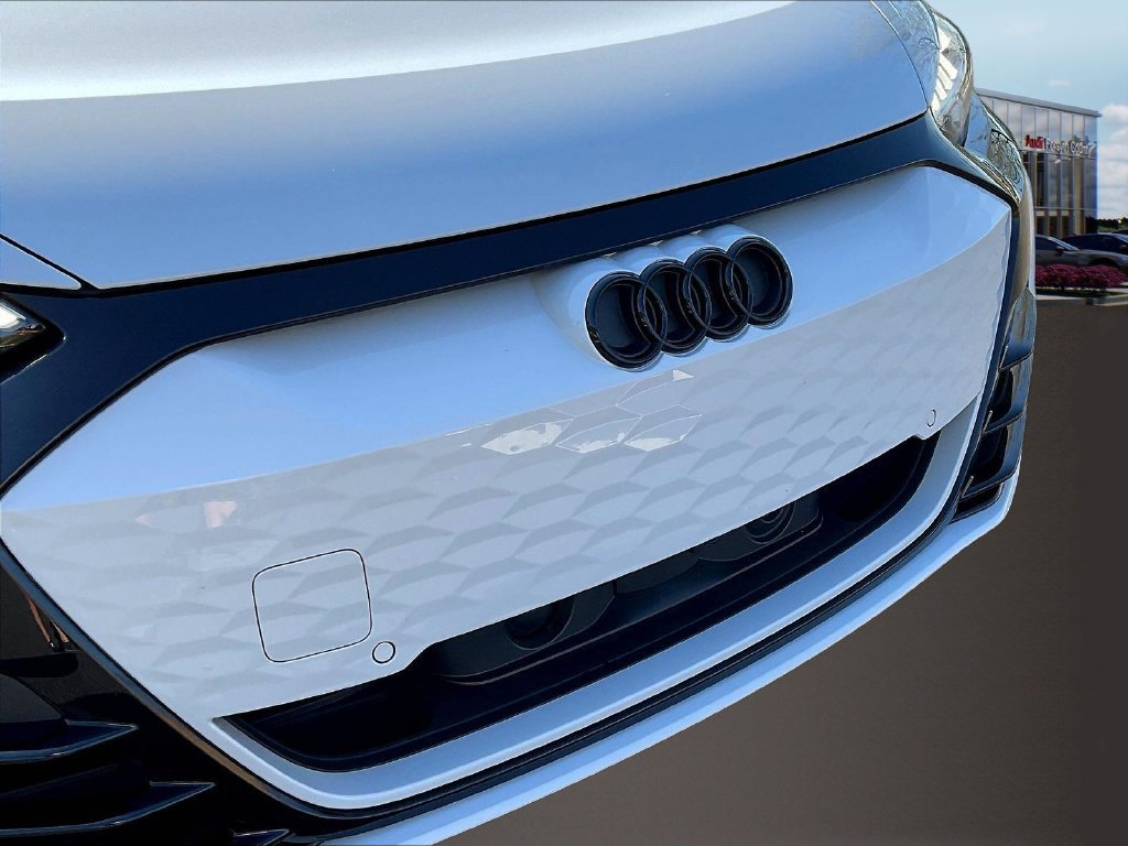 Used 2024 Audi e-tron GT Premium Plus w/ Performance Package AWD/4WD image 33
