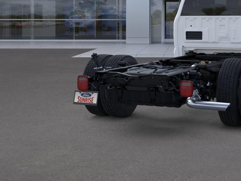 New 2026 Ford F350 XL w/ XL Chrome Package RWD image 21