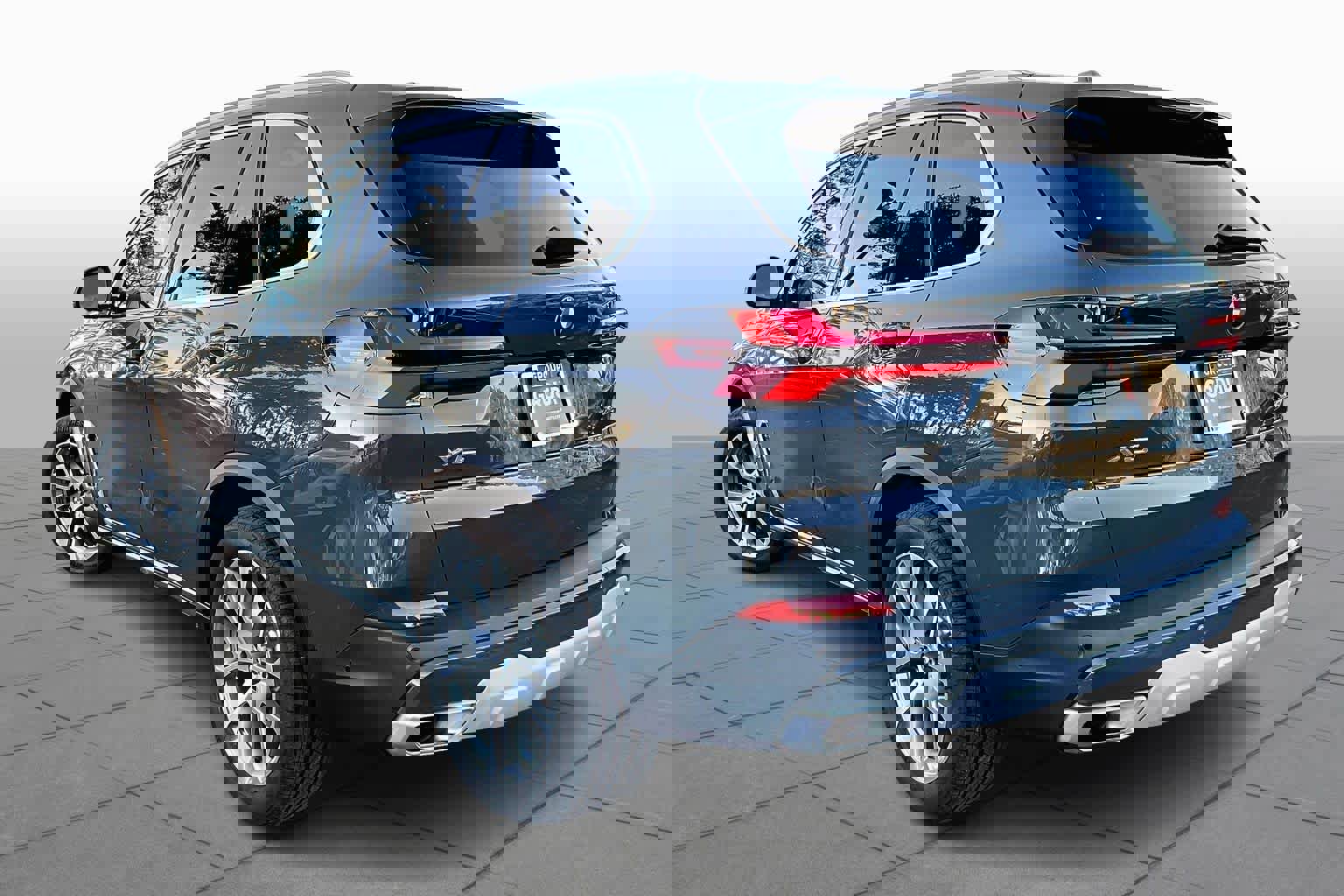 Certified 2025 BMW X5 xDrive40i image 11