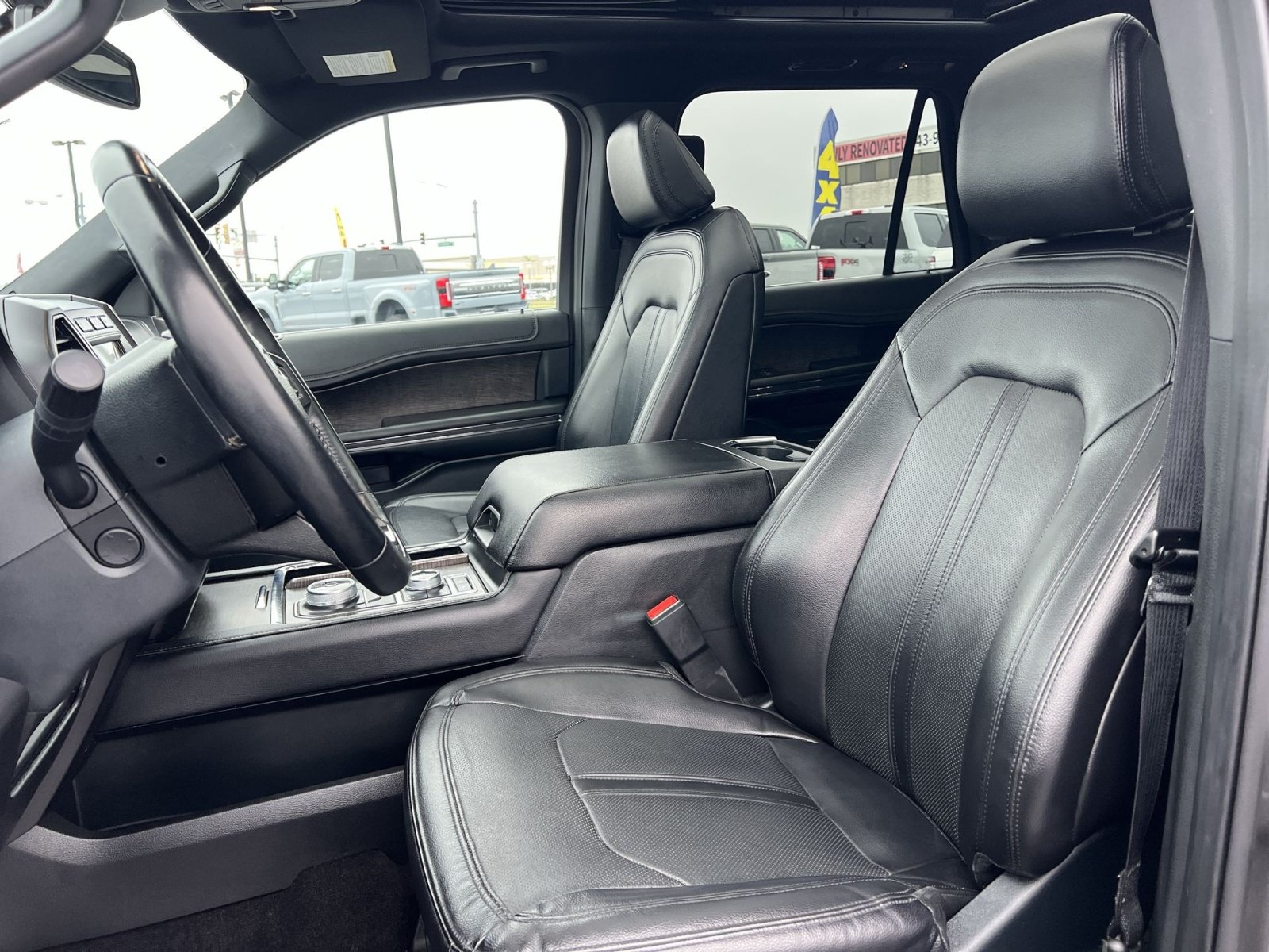 Used 2021 Ford Expedition Max Limited AWD/4WD image 13