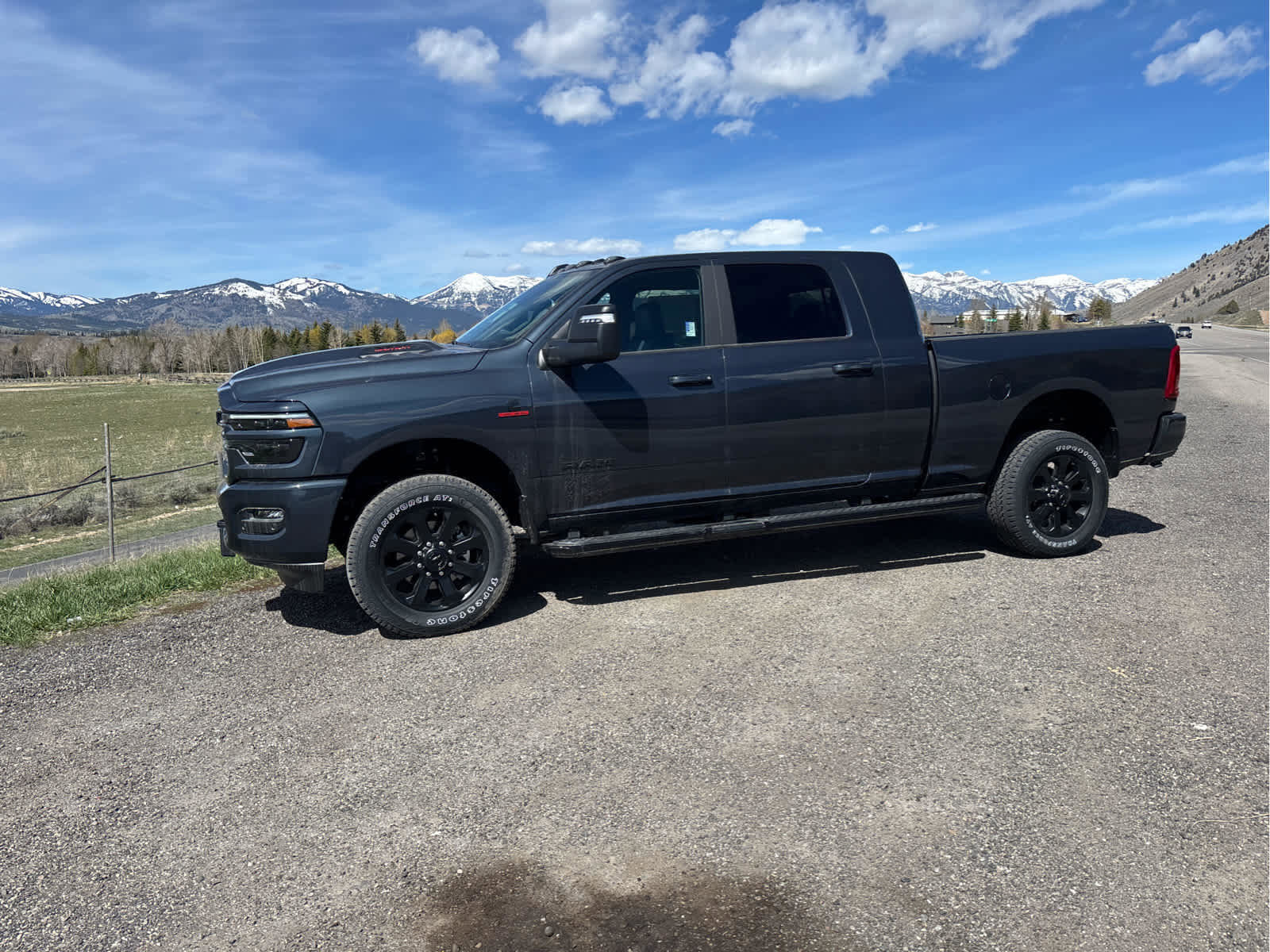 New 2026 RAM 2500 Laramie w/ Night Edition image 28