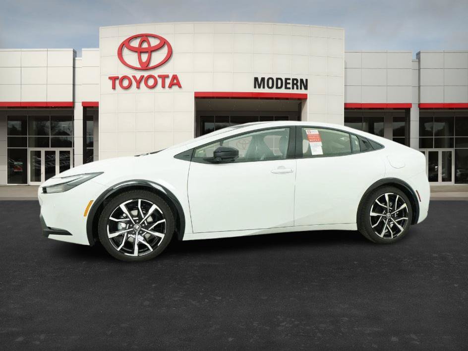 New 2026 Toyota Prius Plug-In Hybrid w/ Limited Premium Package FWD image 7