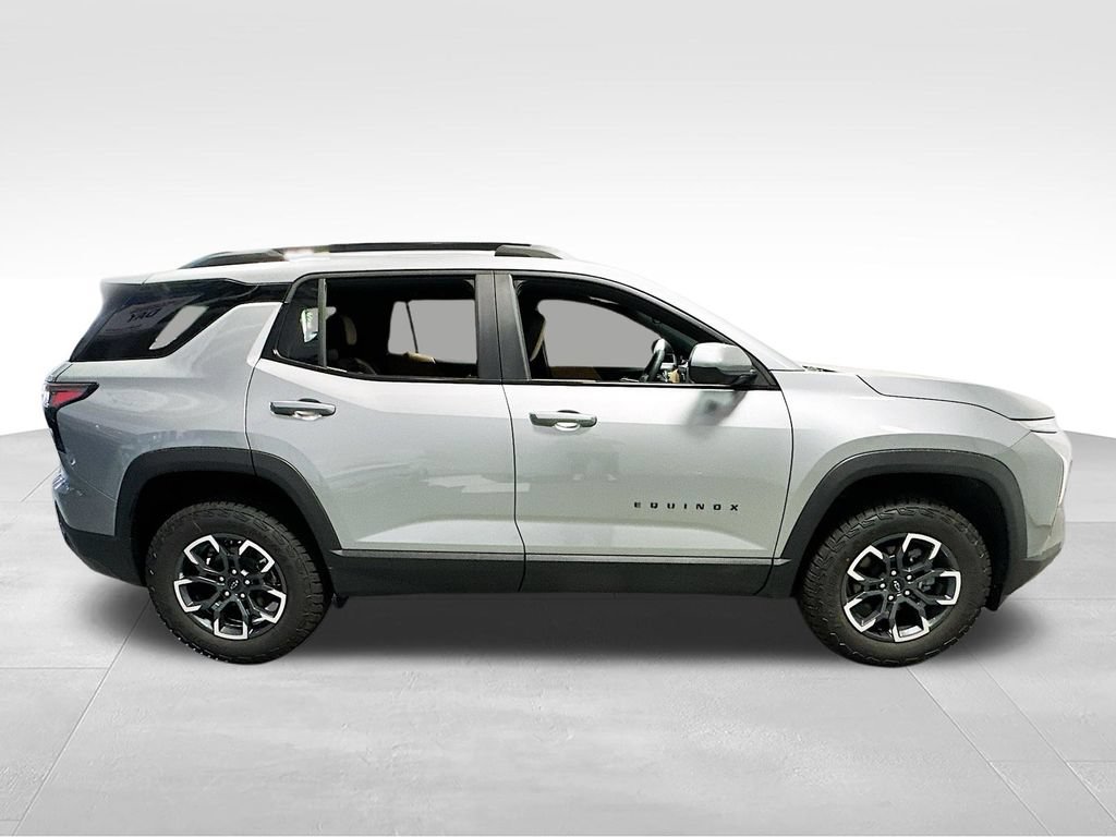 New 2026 Chevrolet Equinox ACTIV FWD image 11