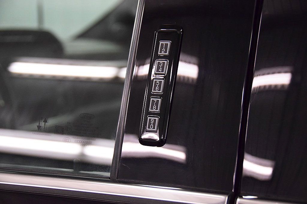 Used 2023 Ford F150 Platinum w/ Equipment Group 701A High image 15