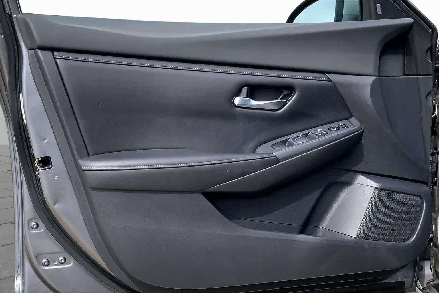 Used 2021 Nissan Sentra SV FWD image 21