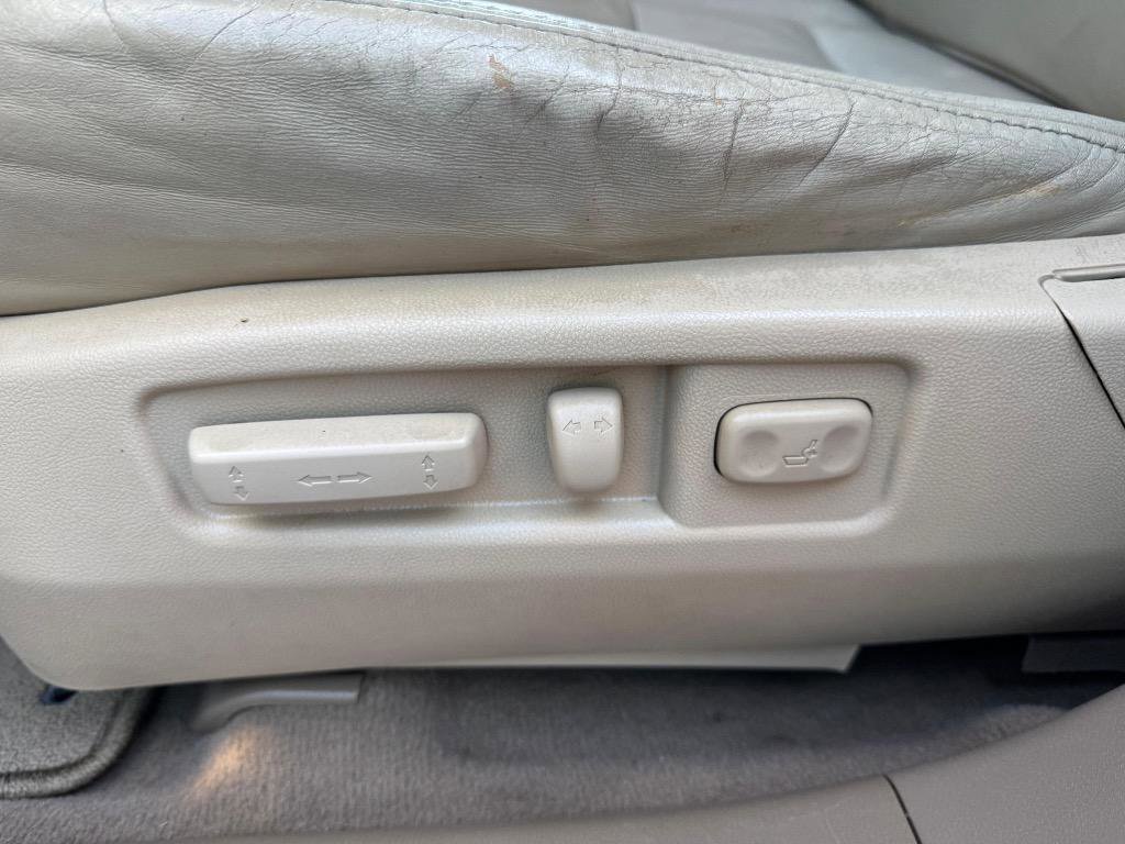 Used 2010 Acura MDX w/ Technology & Entertainment image 11