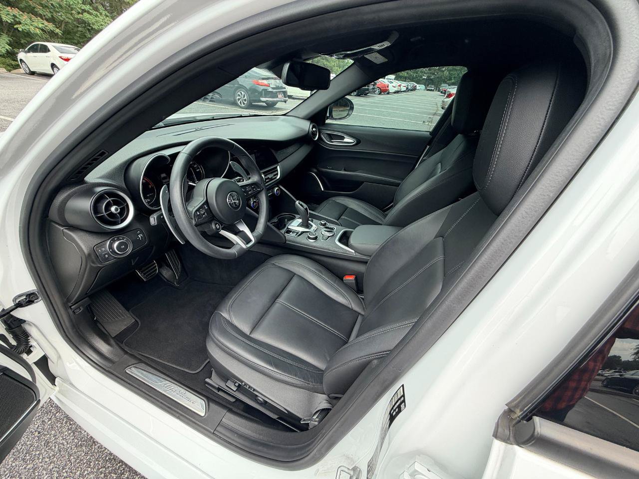 Used 2023 Alfa Romeo Giulia Sprint RWD image 8