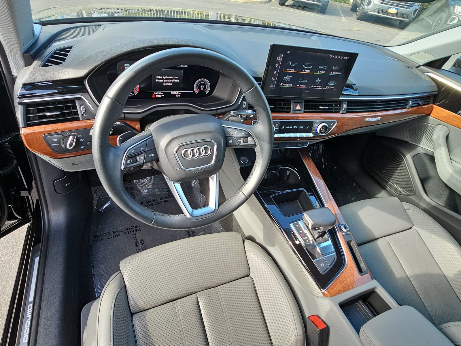 Used 2023 Audi A4 2.0T allroad Premium Plus w/ Premium Plus Package AWD/4WD image 16
