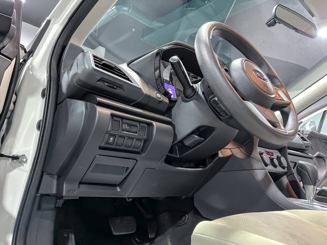 Used 2019 Subaru Impreza 2.0i w/ Eyesight image 18