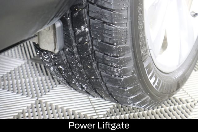 Certified 2018 Ford Explorer XLT w/ Equipment Group 202A image 17