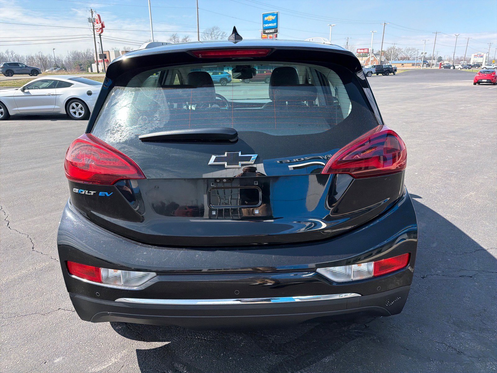 Used 2018 Chevrolet Bolt Premier w/ Driver Confidence II Package image 5