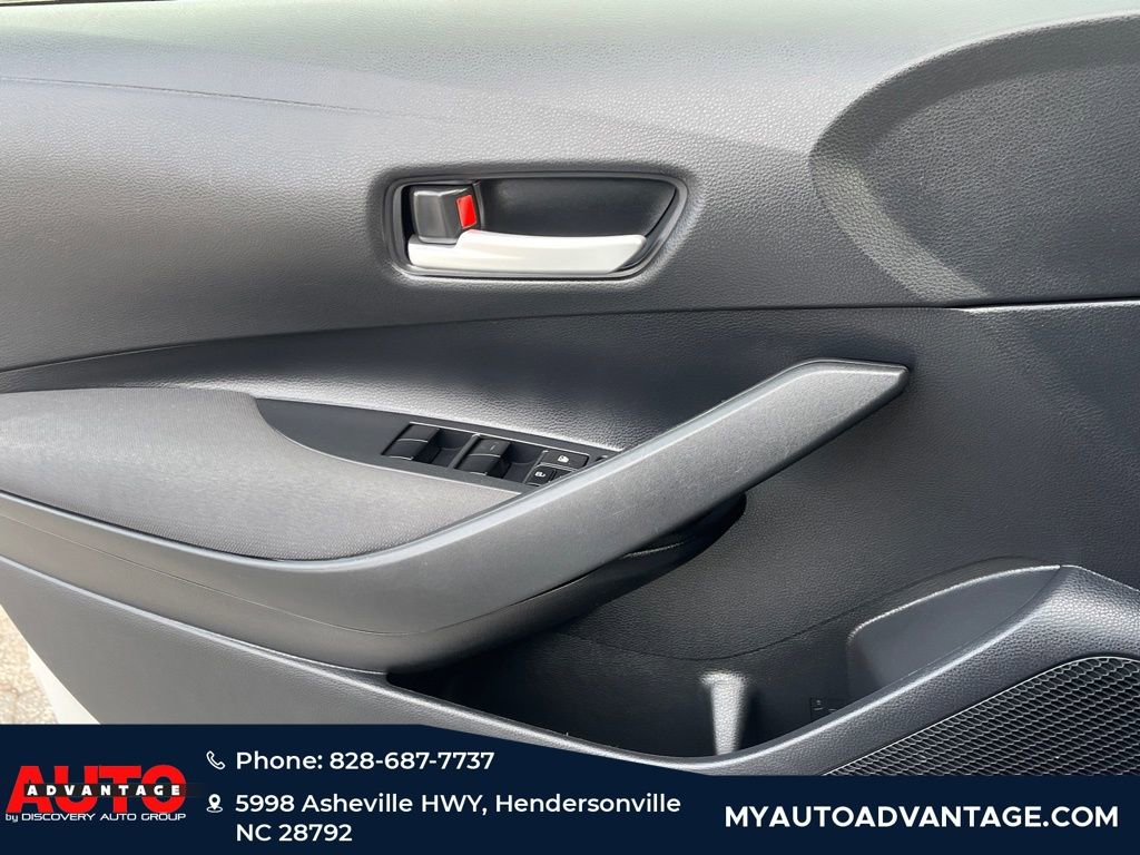 Used 2021 Toyota Corolla LE w/ Carpet Mat Package (TMS) FWD image 24