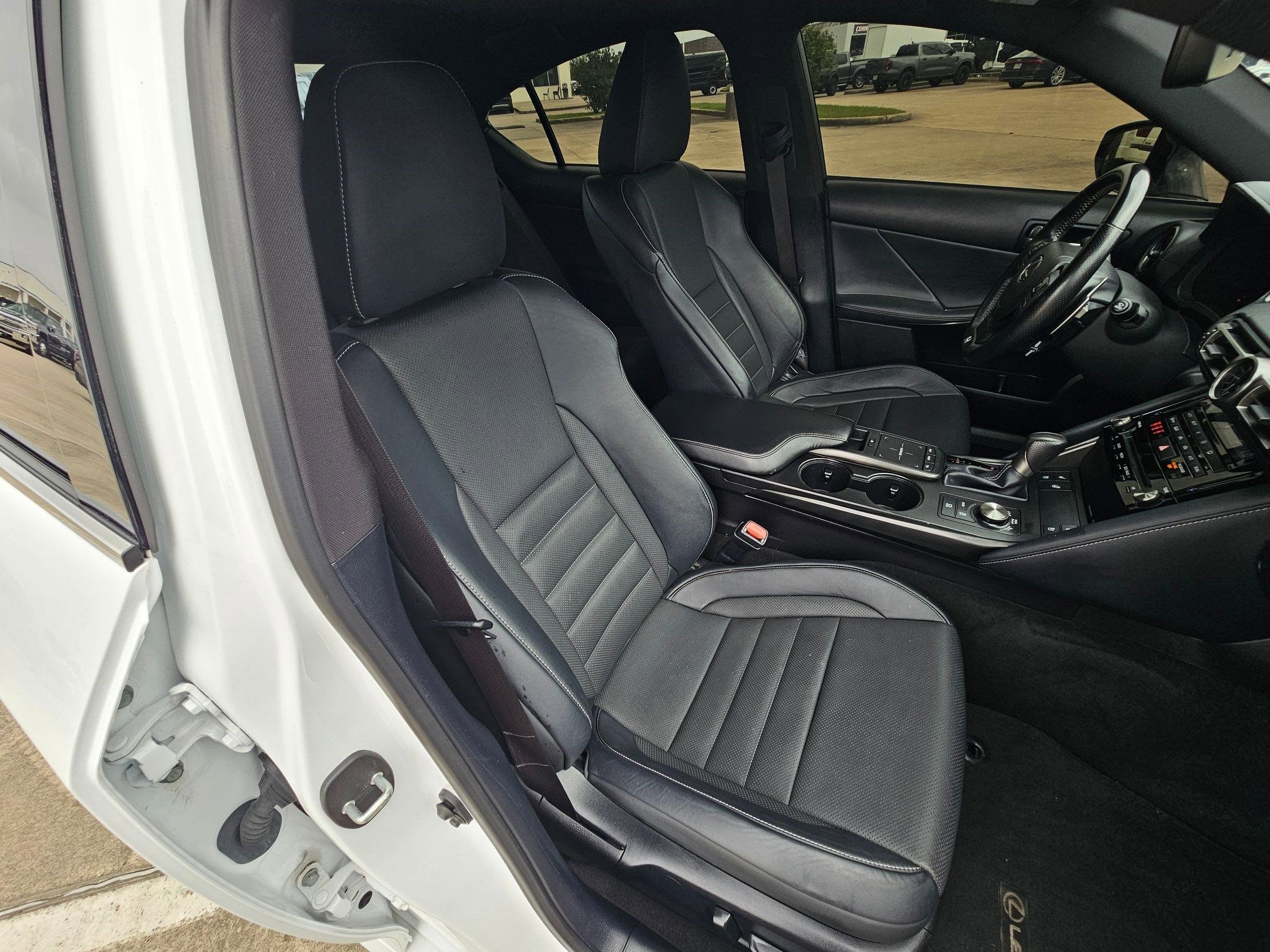 Used 2022 Lexus IS 350 F Sport w/ Navigation Package image 29