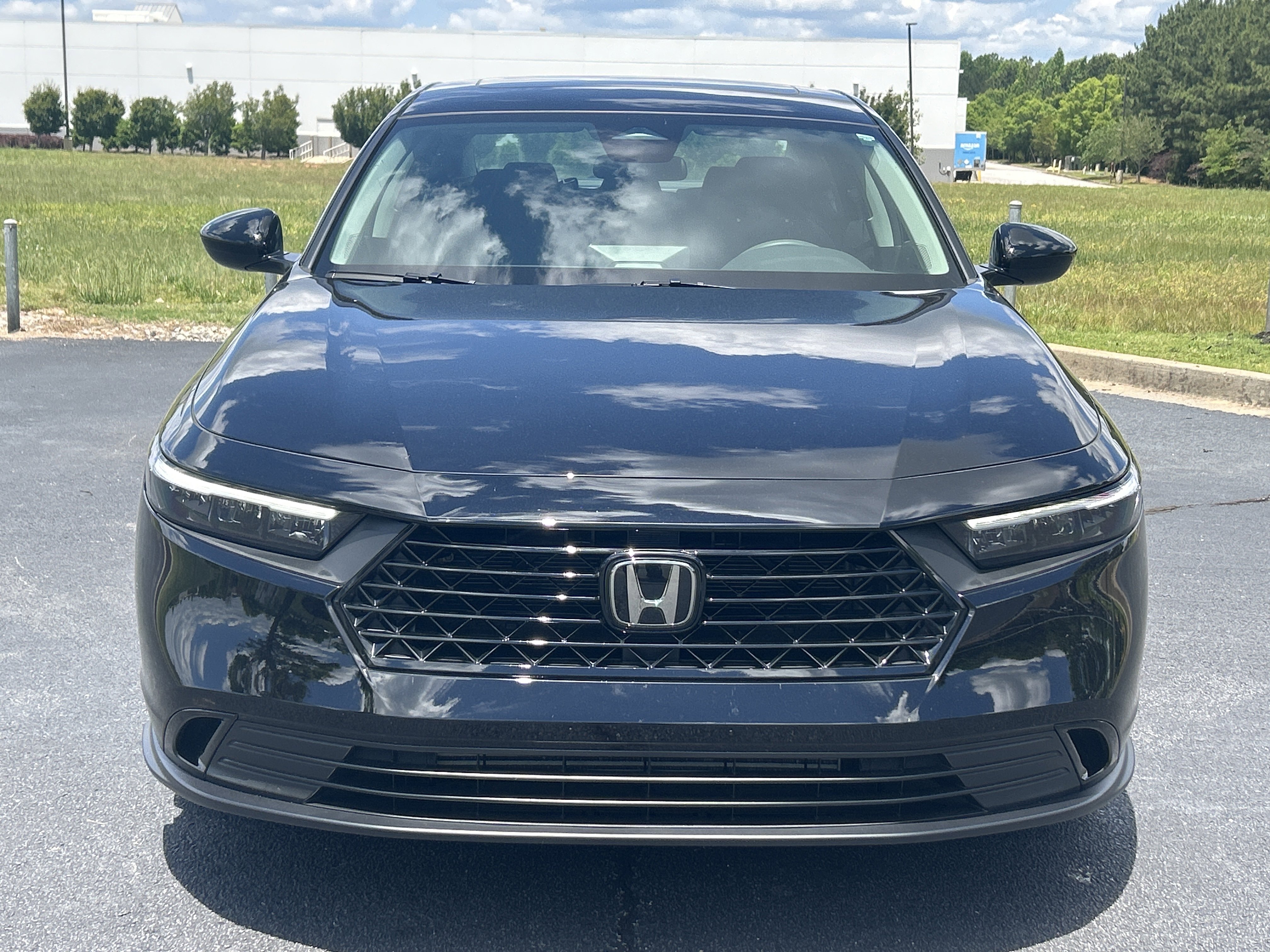 Certified 2025 Honda Accord SE image 3