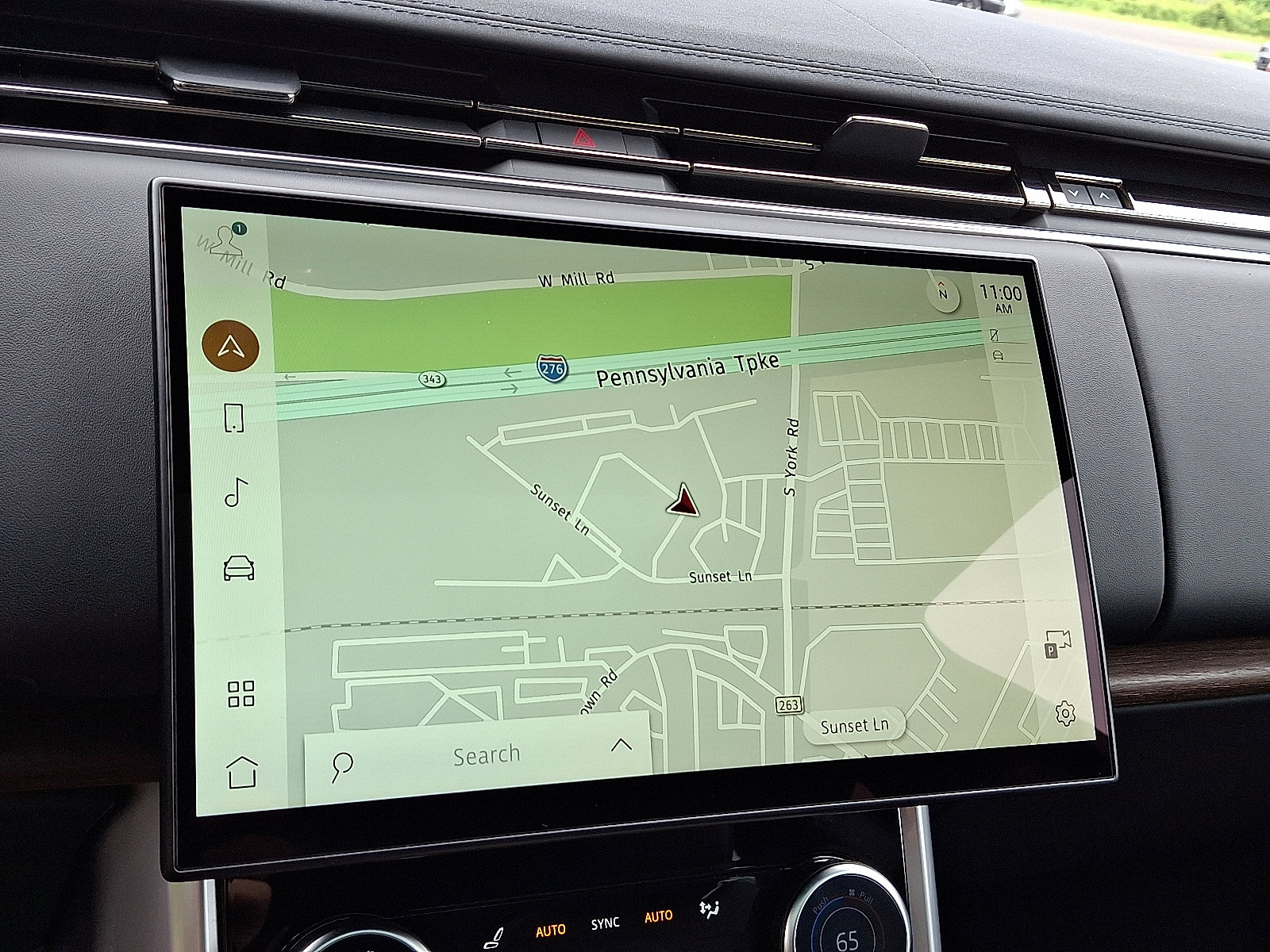 Certified 2023 Land Rover Range Rover SE image 17