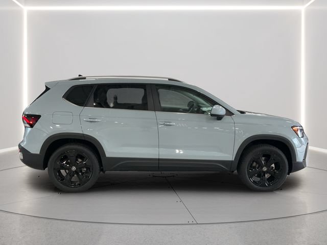 New 2026 Volkswagen Taos SEL AWD/4WD image 7