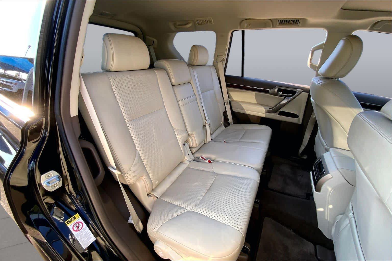 Used 2011 Lexus GX 460 w/ Comfort Plus Pkg AWD/4WD image 19