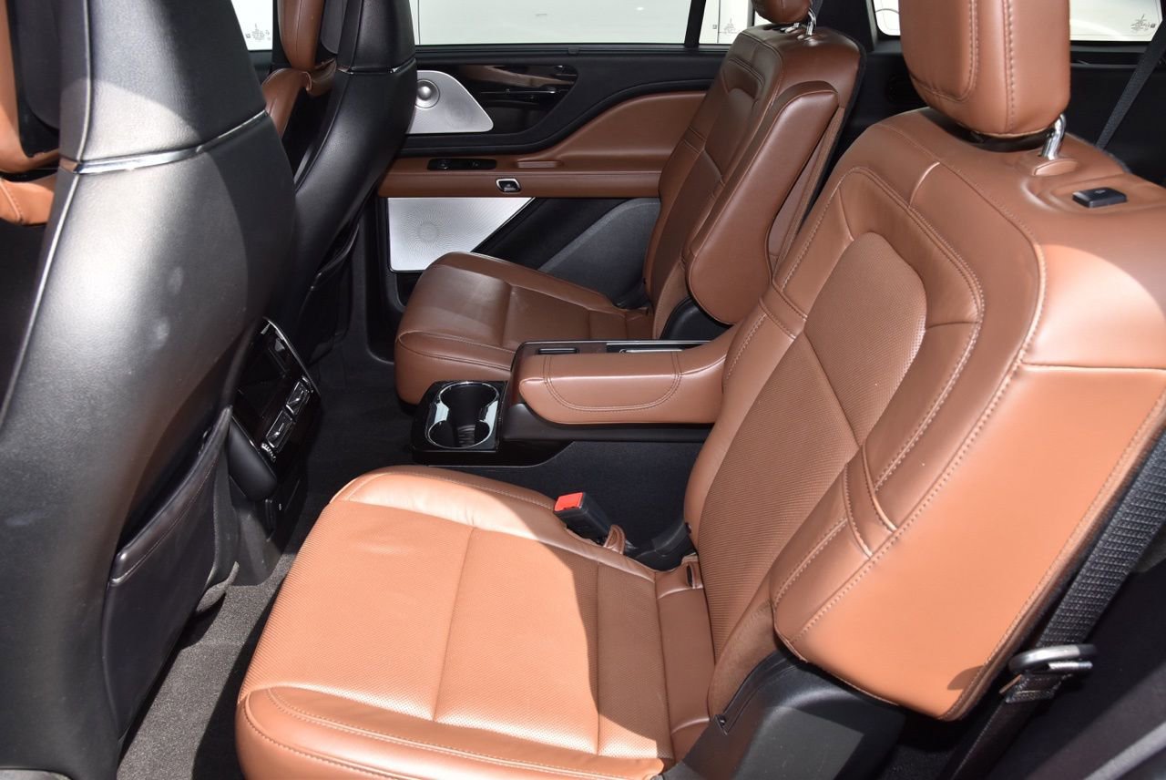 Used 2022 Lincoln Aviator Reserve w/ Equipment Group 201A image 11