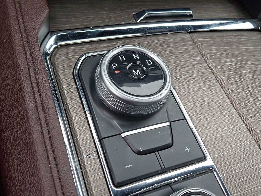 Used 2024 Ford Expedition Limited image 16
