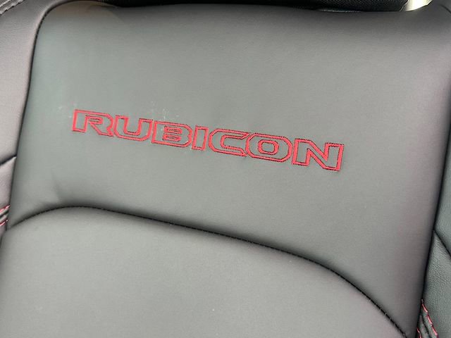 New 2026 Jeep Wrangler Unlimited Rubicon w/ Xtreme 35 Tire Package image 18