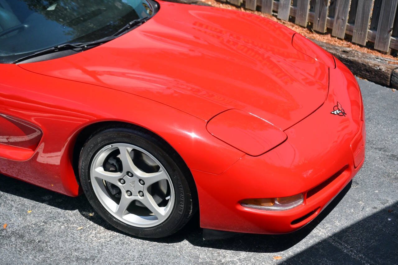 Used 2004 Chevrolet Corvette Coupe w/ Roof Package RWD image 35