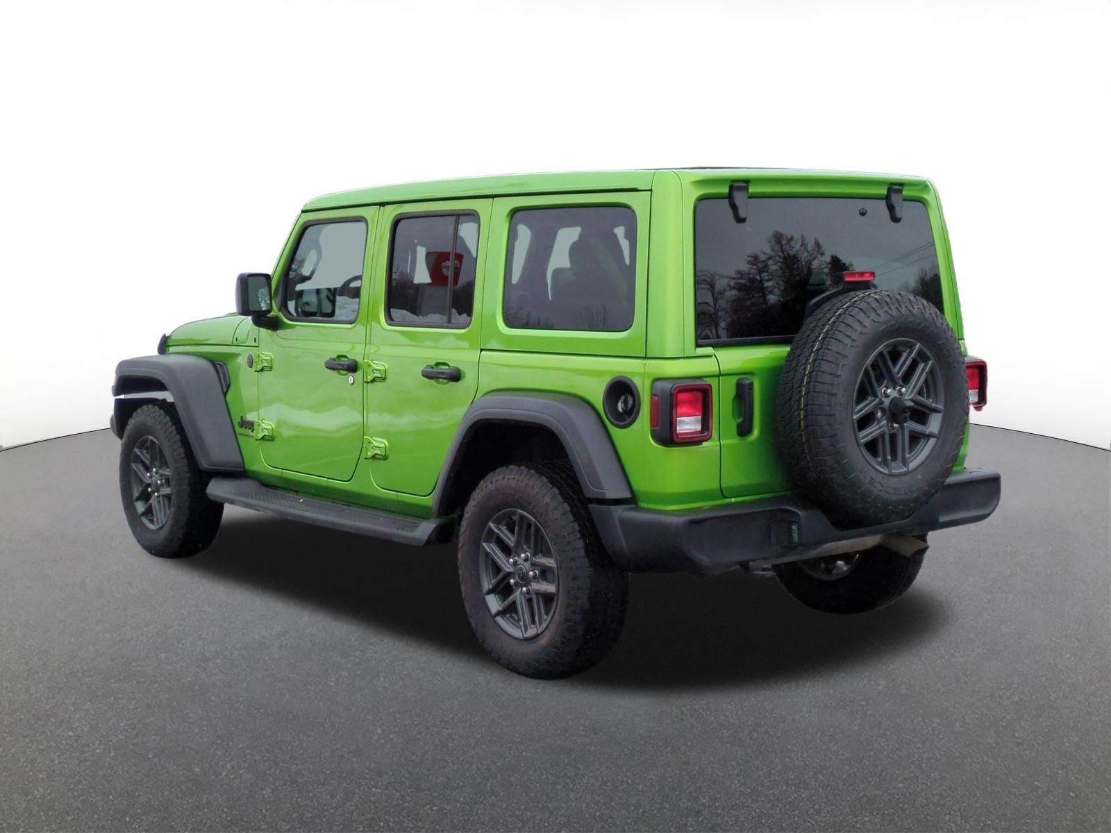Used 2025 Jeep Wrangler Unlimited Sport image 4