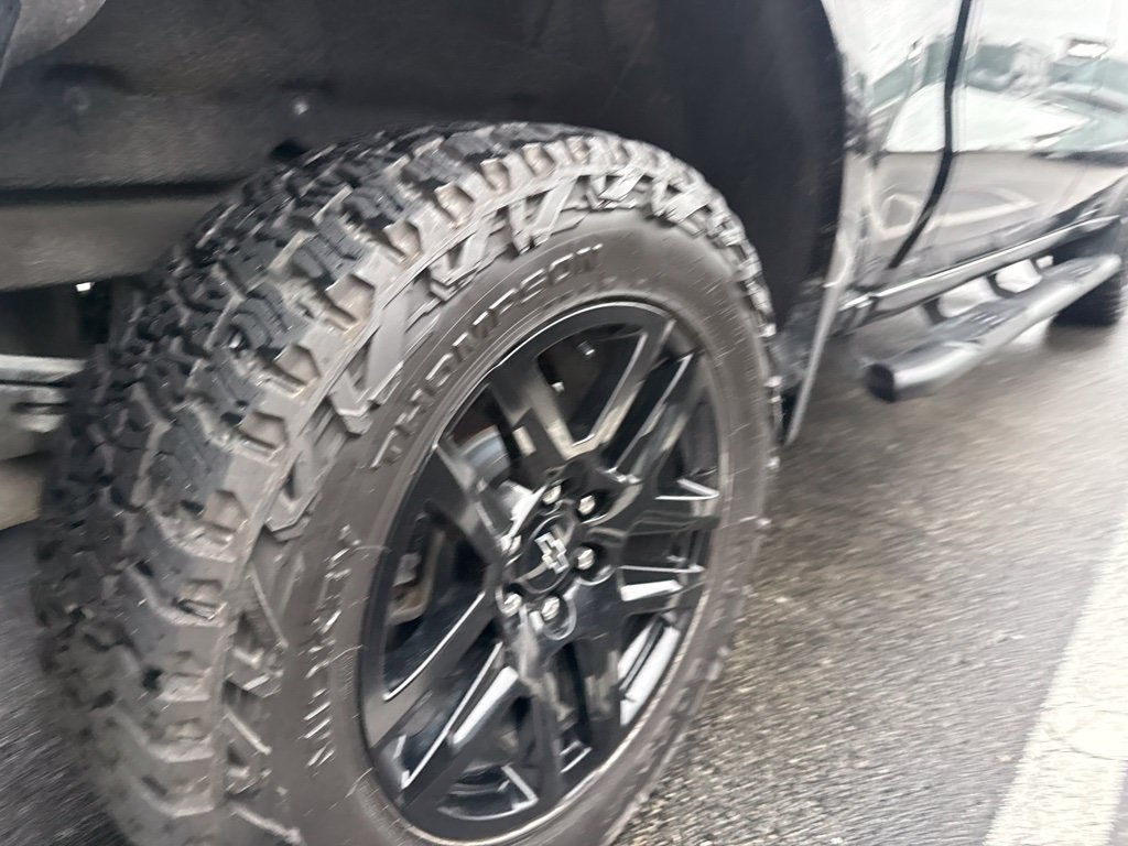 Used 2022 Chevrolet Silverado 1500 LT Trail Boss w/ LT Trail Boss Premium Package AWD/4WD image 10