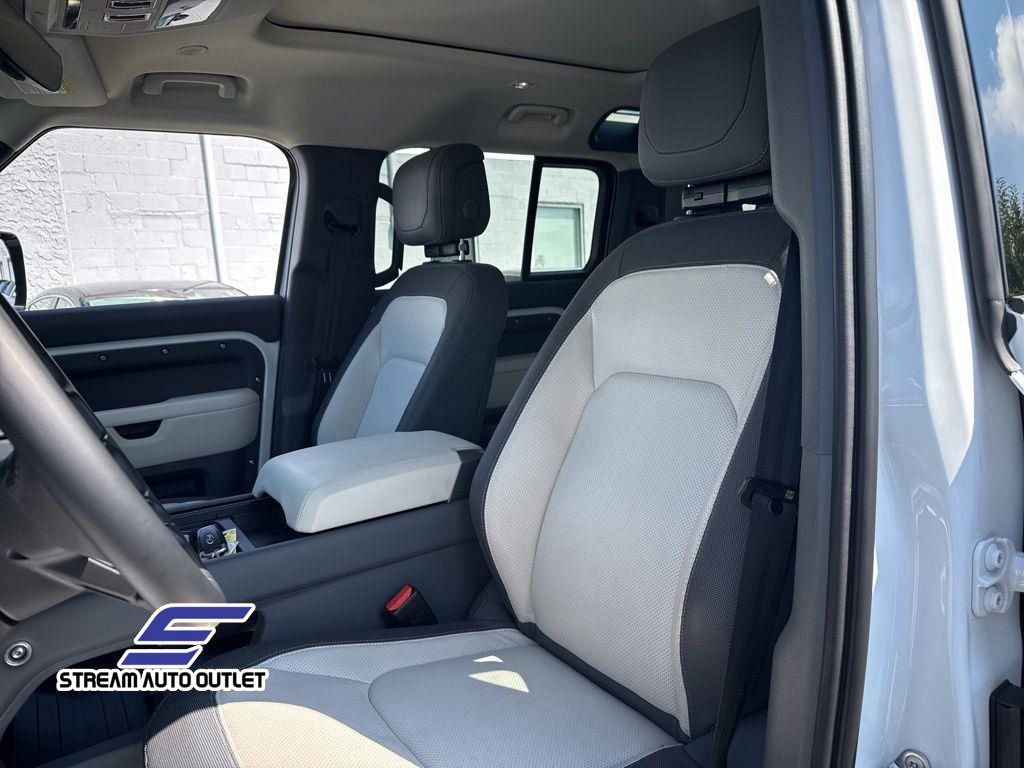 Used 2024 Land Rover Defender 110 X-Dynamic SE image 20