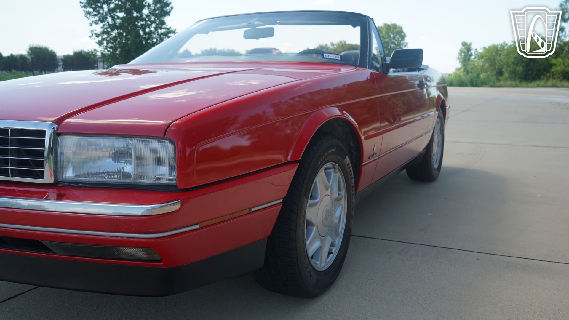 Used 1991 Cadillac Allante FWD image 27