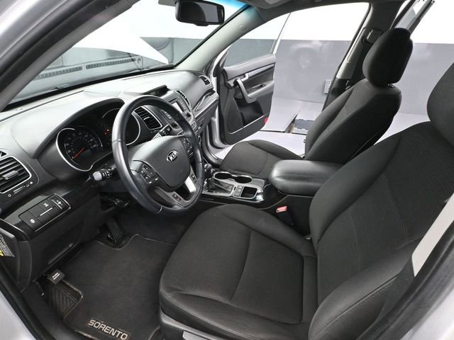 Used 2015 Kia Sorento LX image 21