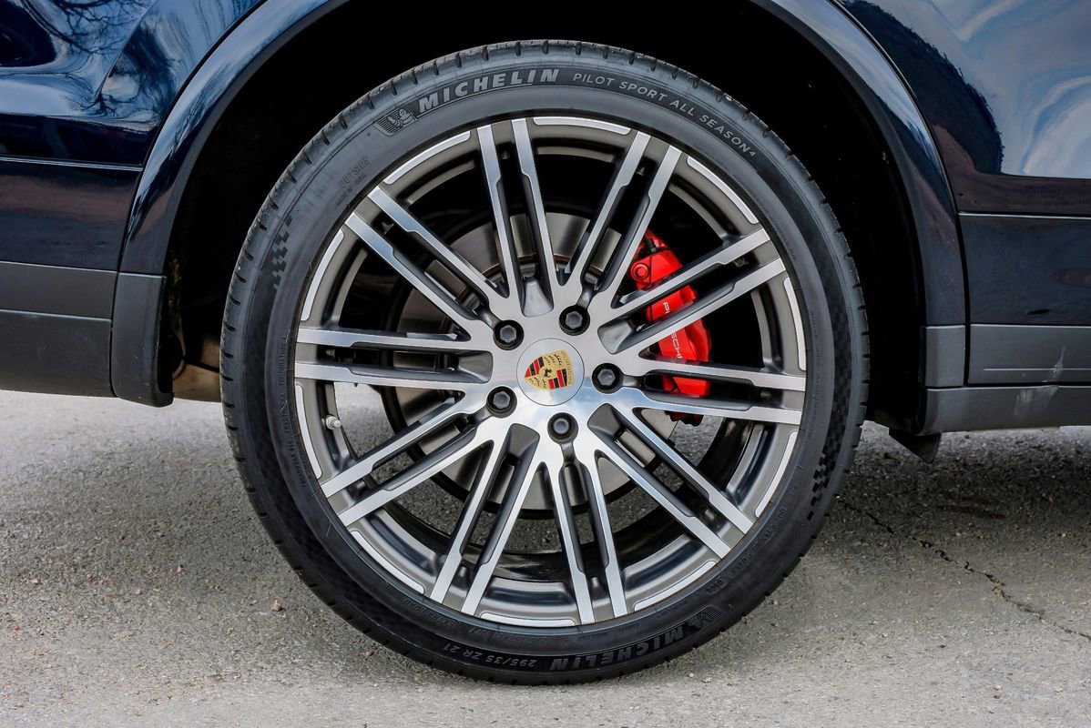 Used 2018 Porsche Cayenne Turbo image 59