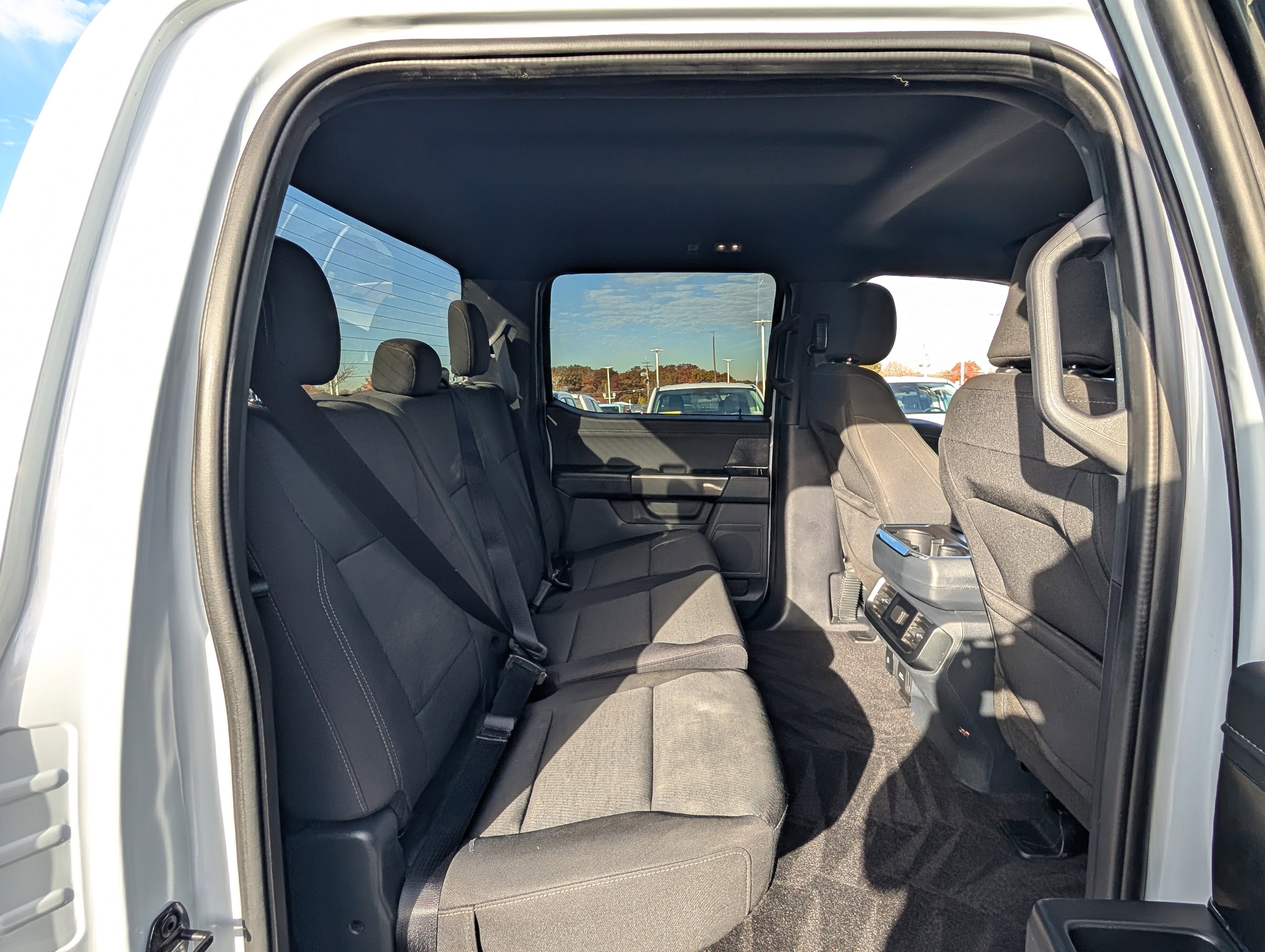 Certified 2022 Ford F150 XLT w/ Equipment Group 302A High image 11