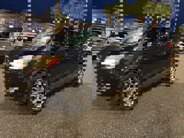 Used 2013 Ford Escape SEL image 2
