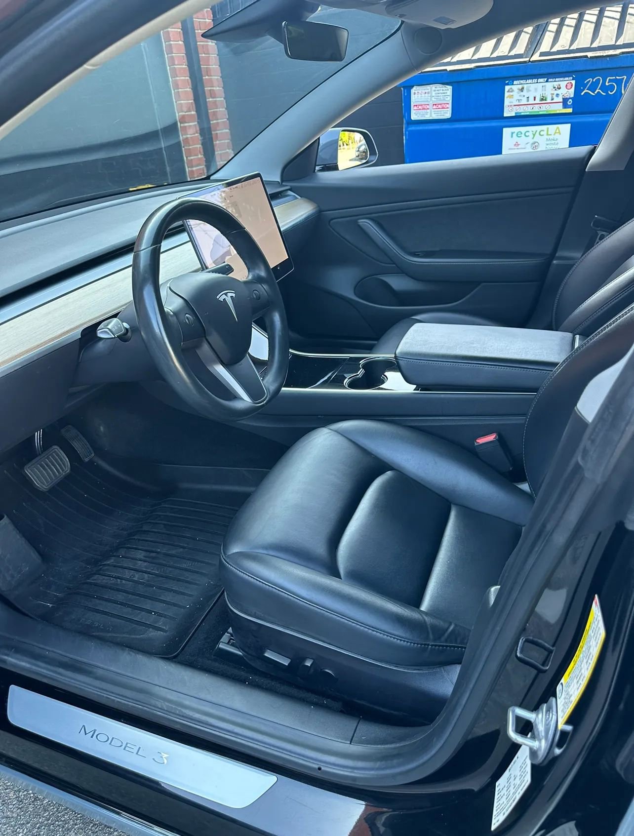 Used 2019 Tesla Model 3 RWD image 10