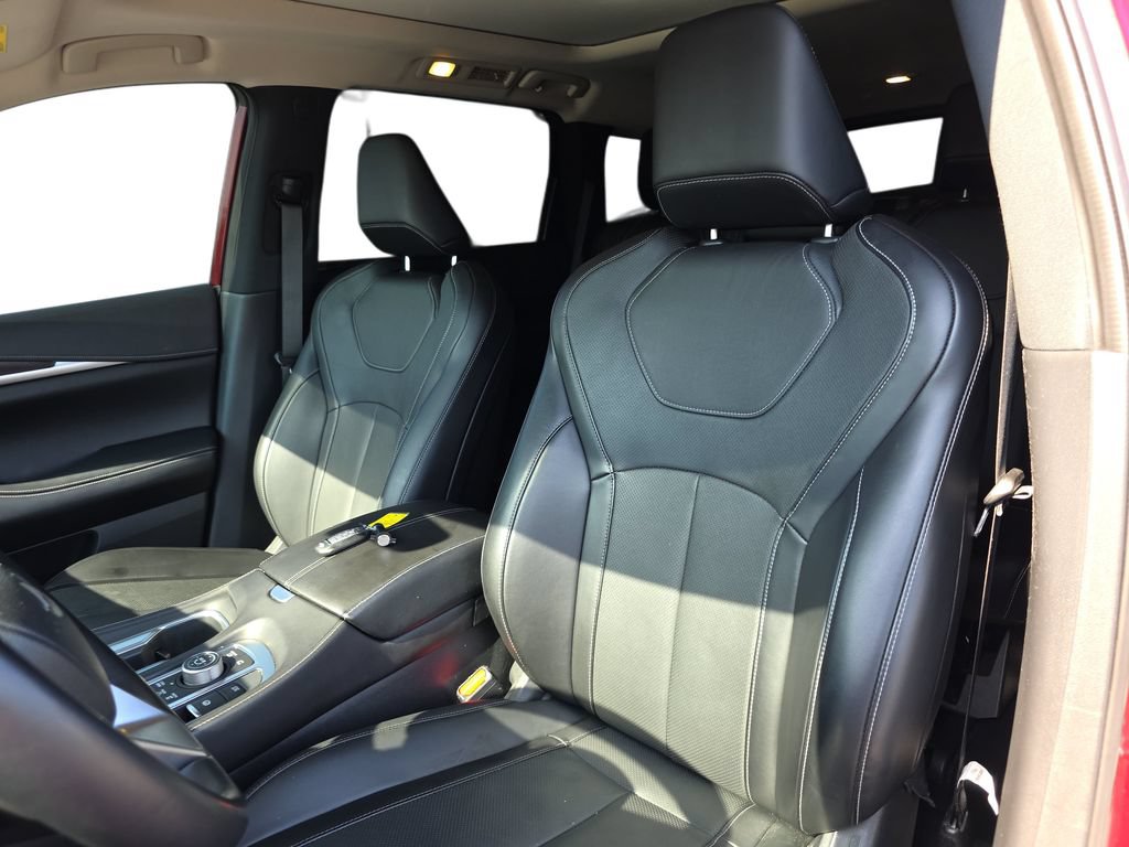Used 2023 INFINITI QX60 Sensory w/ Cargo Package AWD/4WD image 15