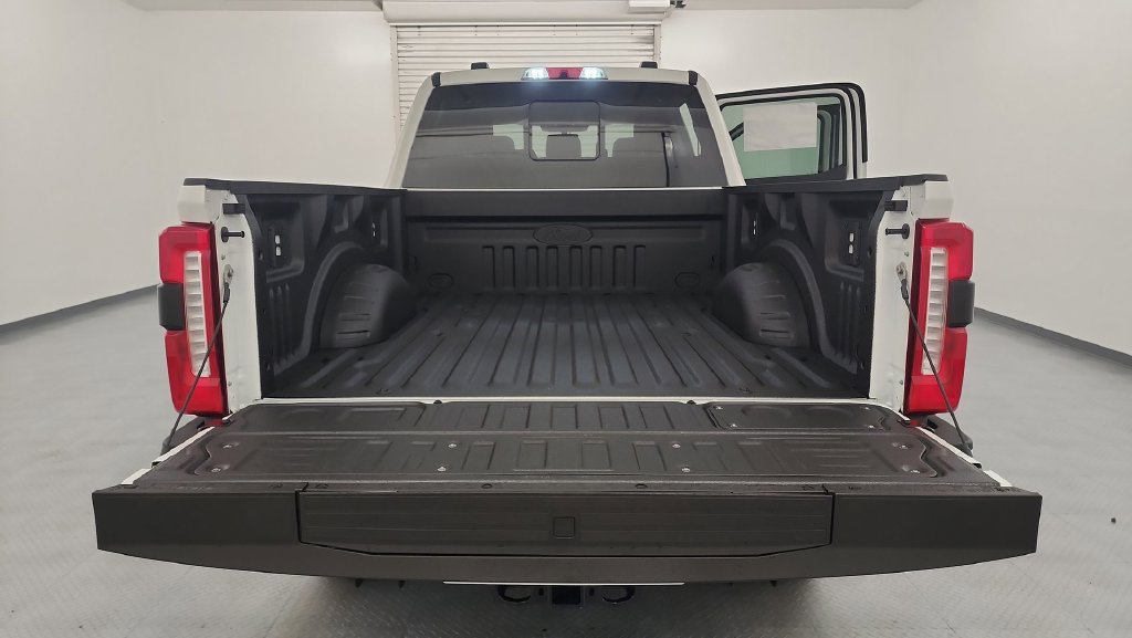 New 2027 Ford F350 Lariat w/ Black Appearance Package AWD/4WD image 31