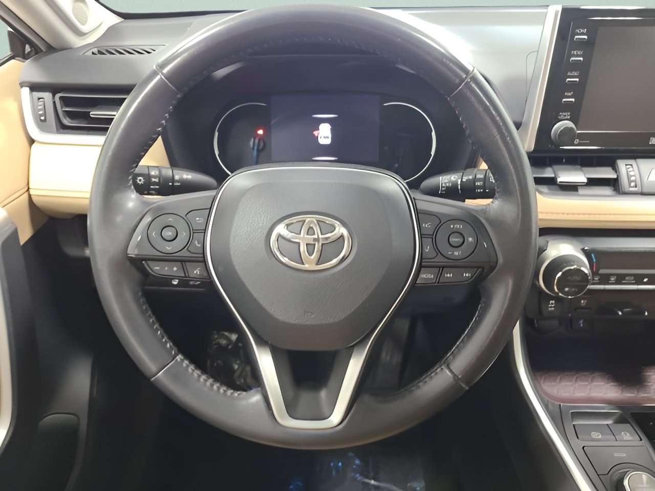 Used 2020 Toyota RAV4 Limited w/ Limited Grade Weather Package AWD/4WD image 26