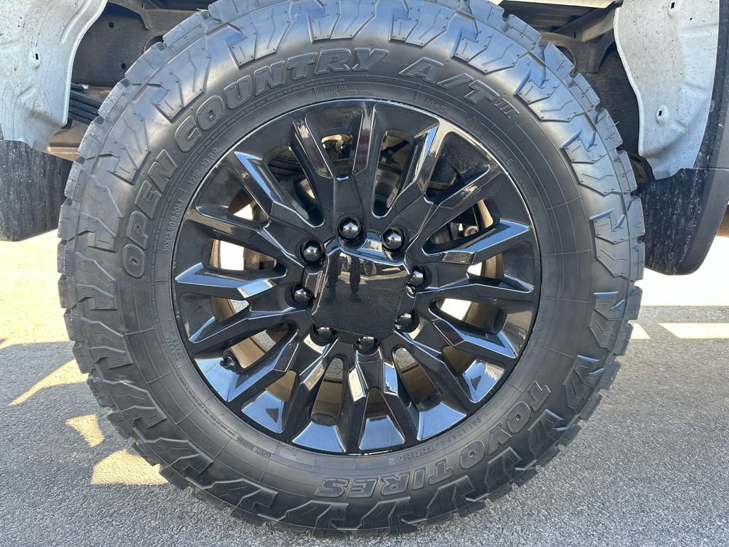 Used 2024 Chevrolet Silverado 2500 LT image 11