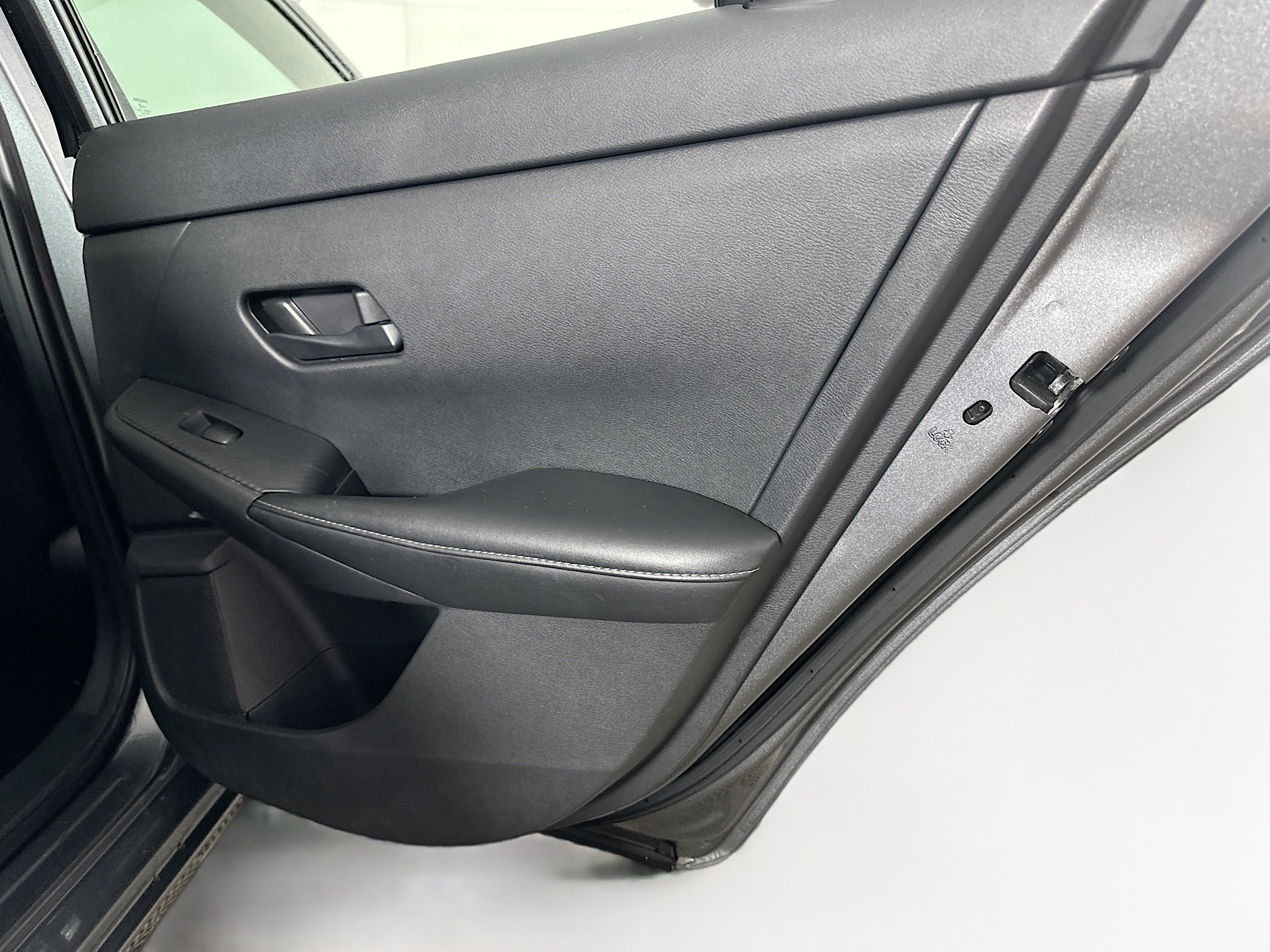 Used 2024 Nissan Sentra S FWD image 28