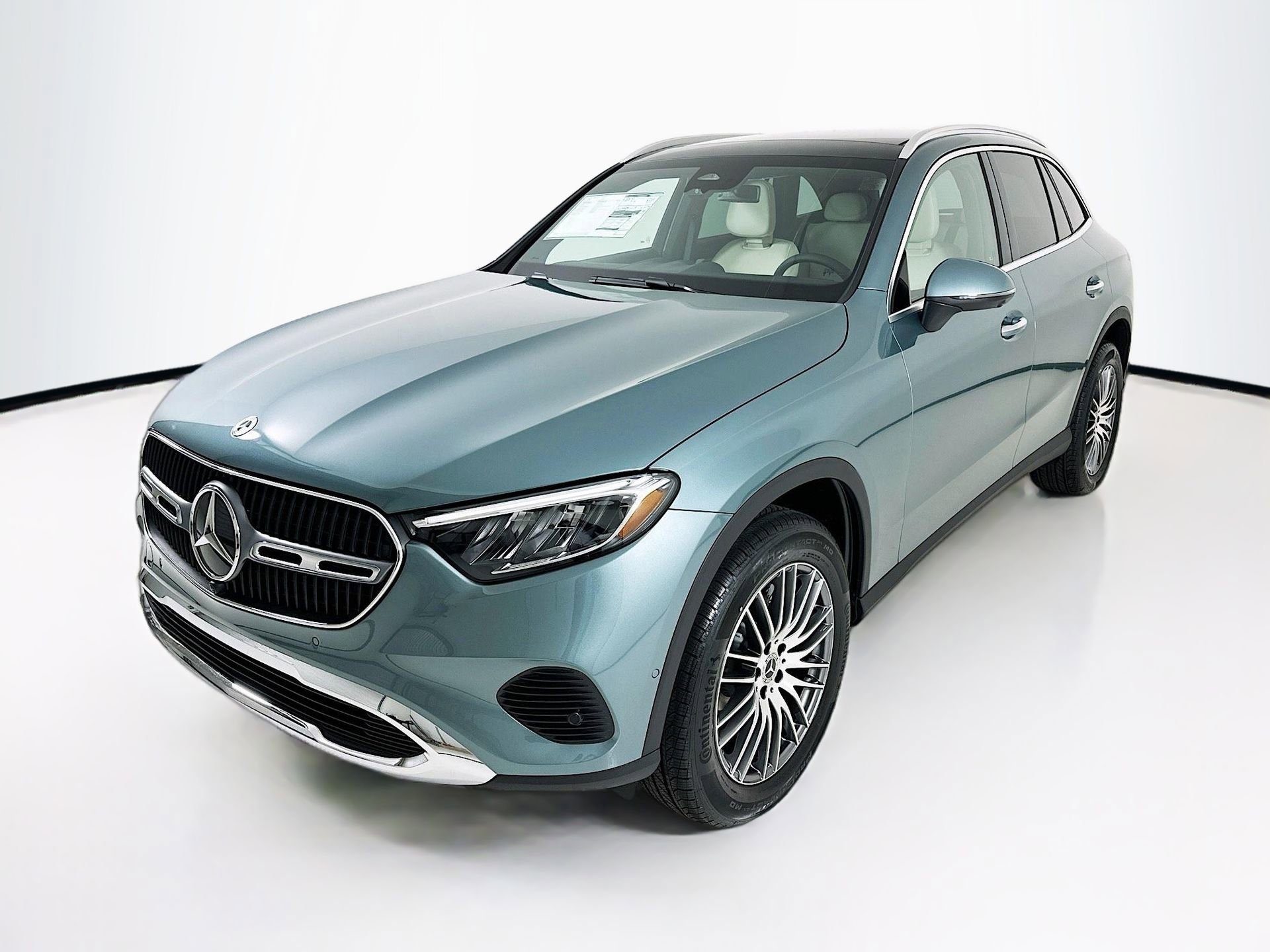 New 2026 Mercedes-Benz GLC 300 image 3