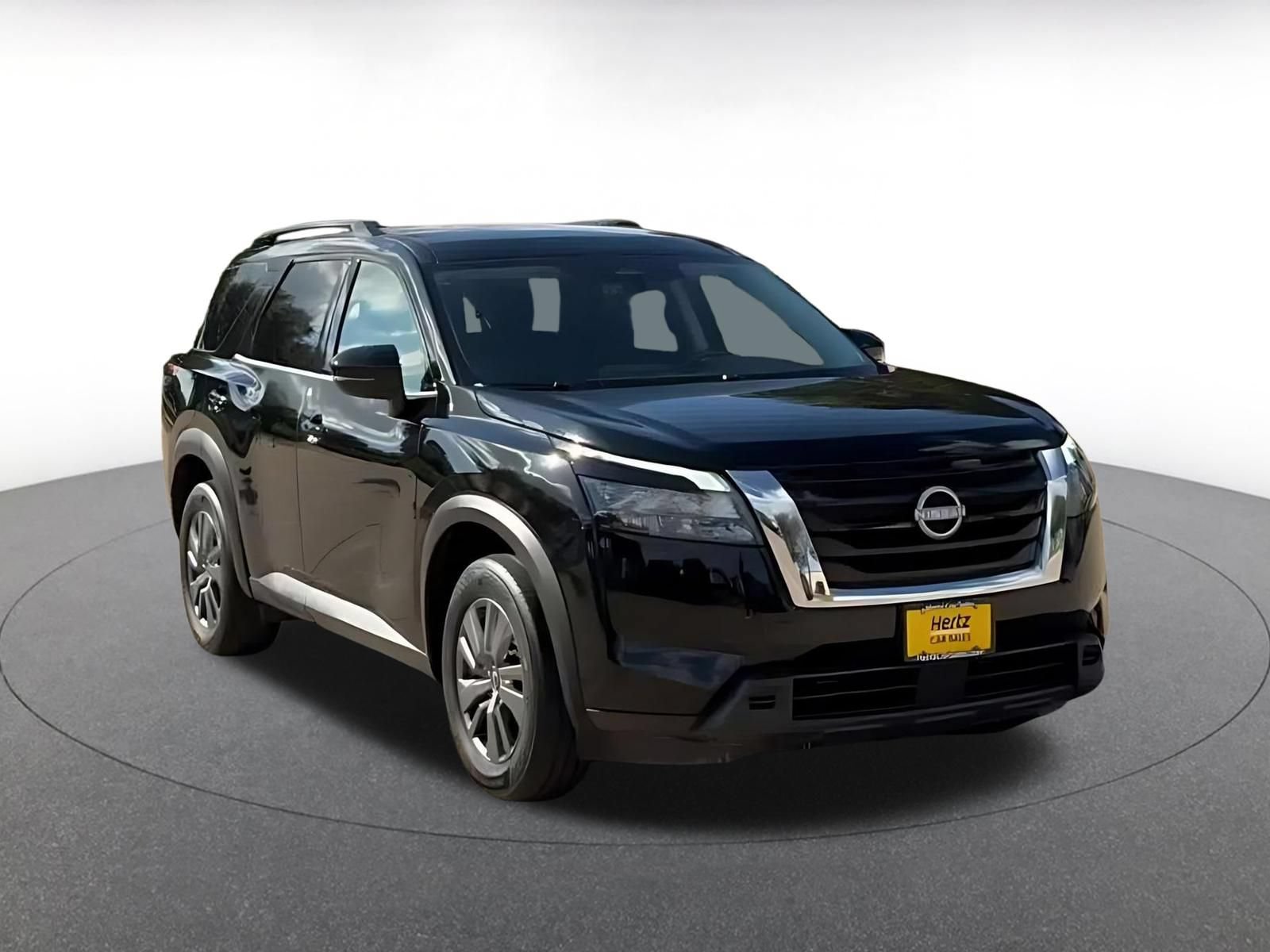 Used 2025 Nissan Pathfinder SV FWD image 3
