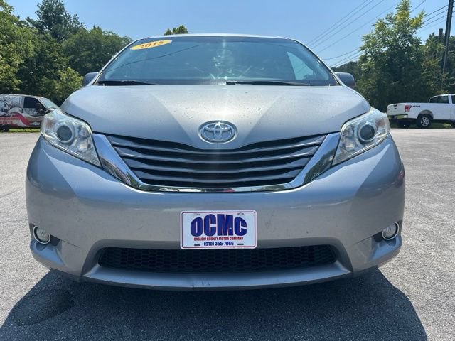 Used 2015 Toyota Sienna XLE w/ XLE Navigation Package FWD image 2