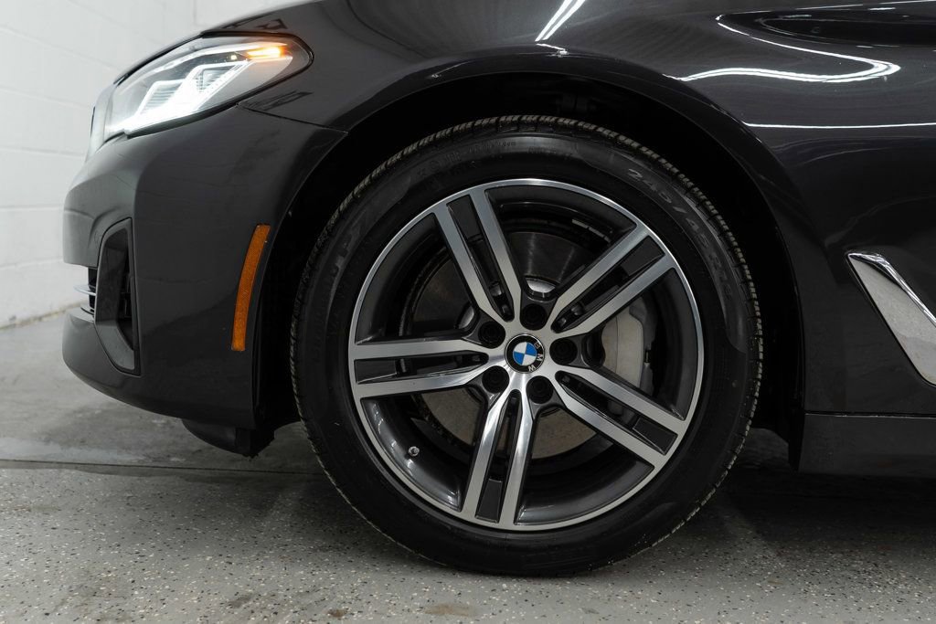 Used 2022 BMW 530i xDrive w/ Premium Package image 39